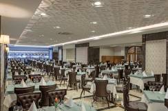 ROYAL HOLIDAY PALACE Restaurants